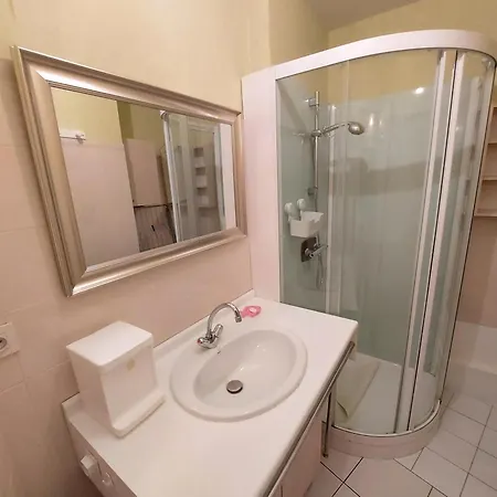 Cozy, 4 Pers, Centre-ville, Proche Et Commerces - Fr-1-92-877 *
